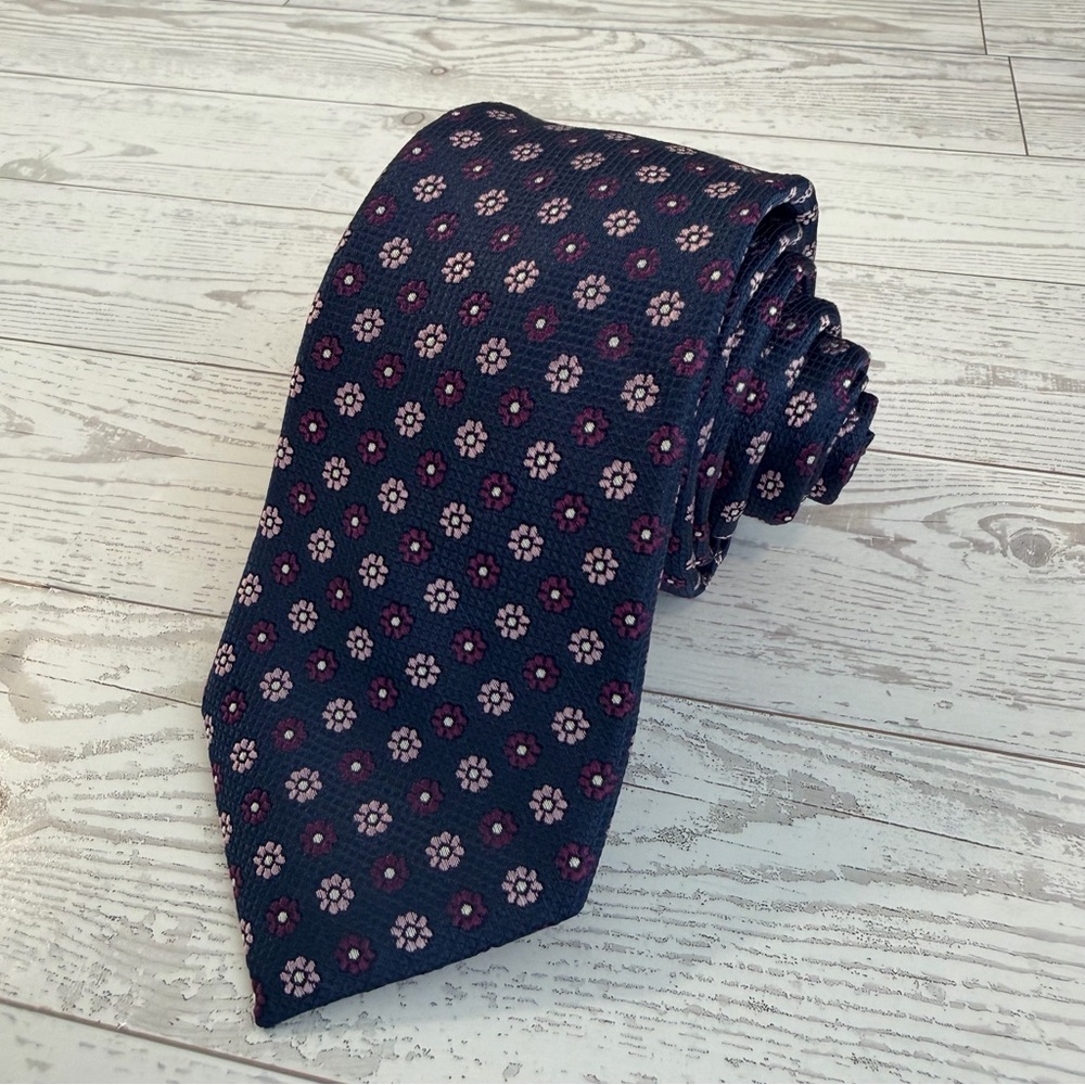 Lands End, Floral, Purple‎ / Navy, 100% Silk Necktie
